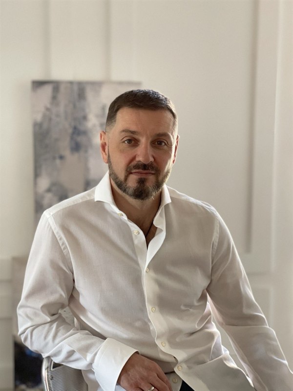 Dr. Valerii Meshcheriakov